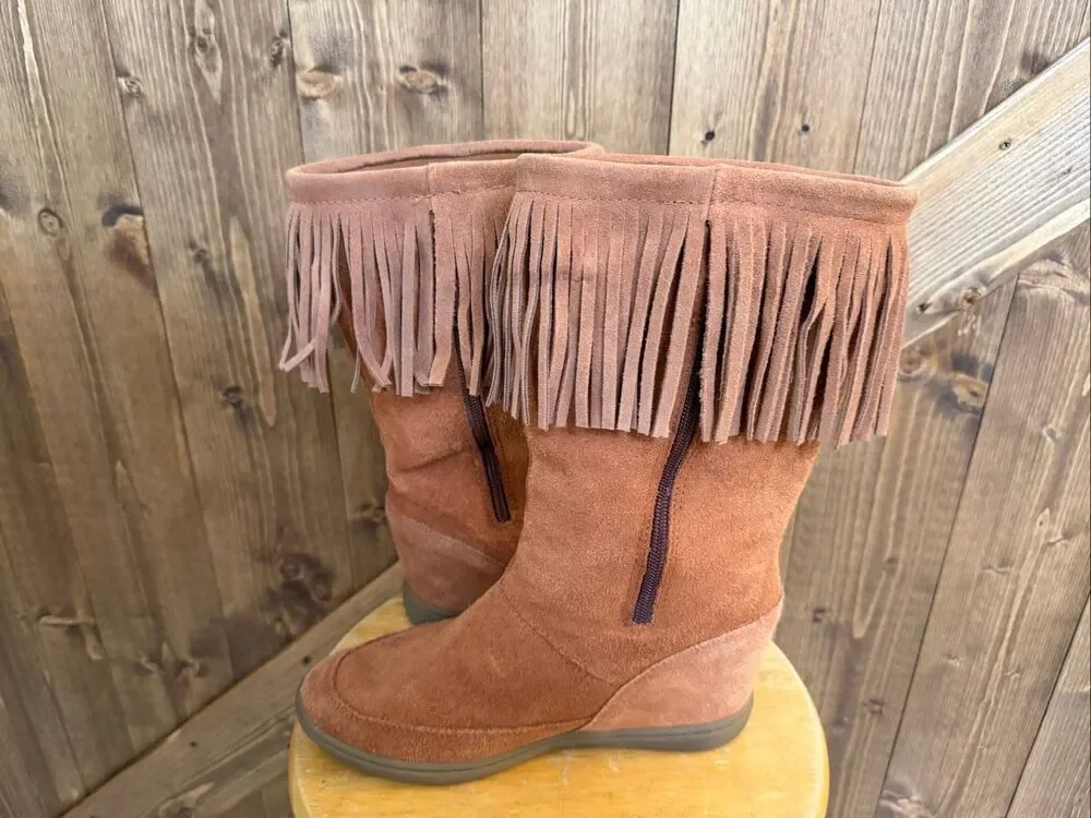 Skechers Women’s Size 7.5 Brown Suede Fringe Mid-Calf Boots